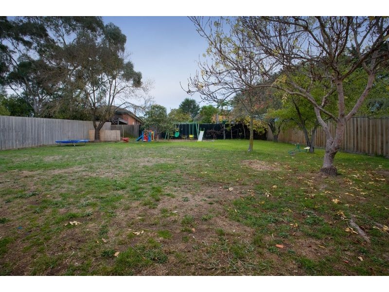 38 Woodville Road, Mooroolbark VIC 3138