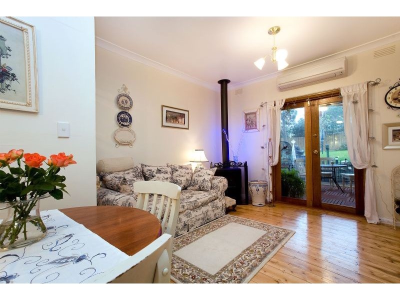 23 Ash Grove, Montrose VIC 3765