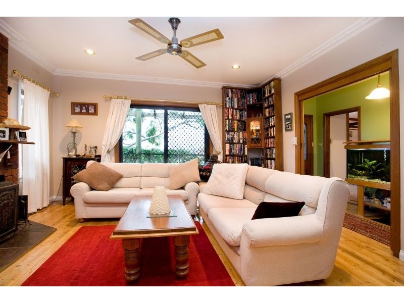 23 Ash Grove, Montrose VIC 3765