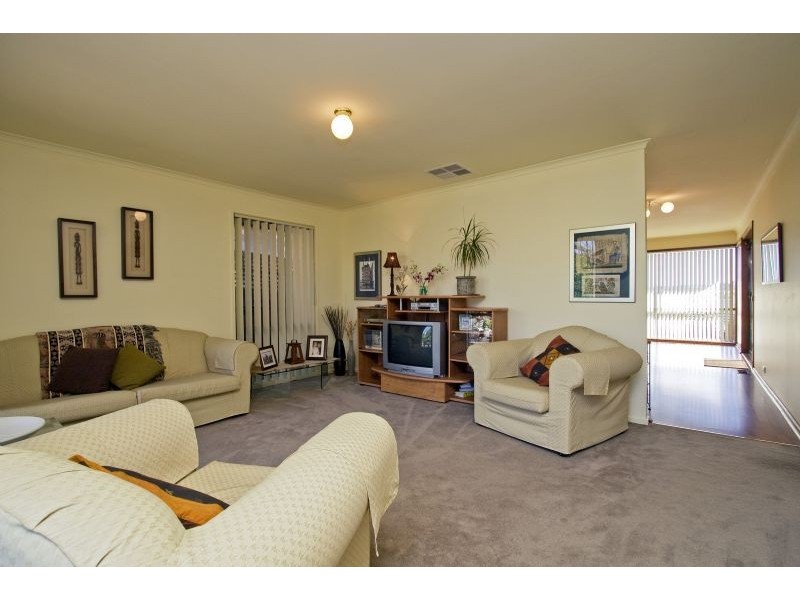 18 Melody Close, Lilydale VIC 3140