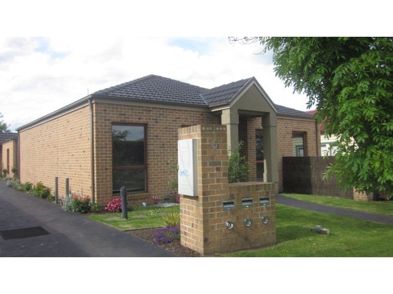 1/6 Deschamps Street, Lilydale VIC 3140