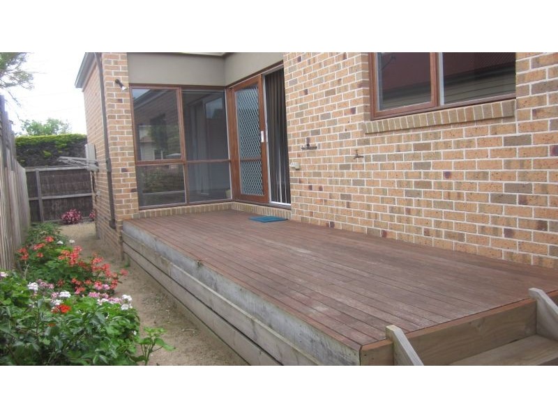 1/6 Deschamps Street, Lilydale VIC 3140