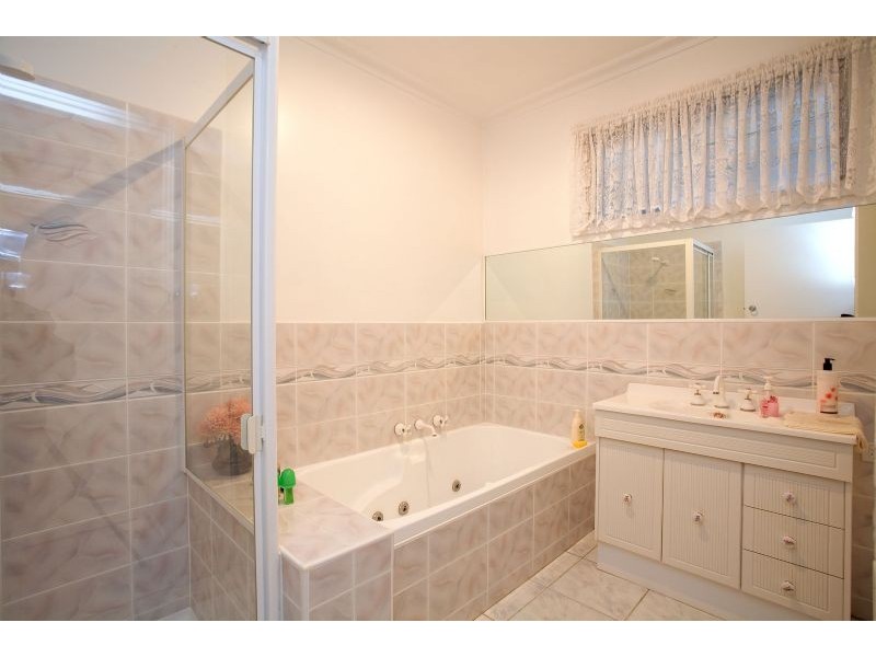 1 Doreen Court, Montrose VIC 3765