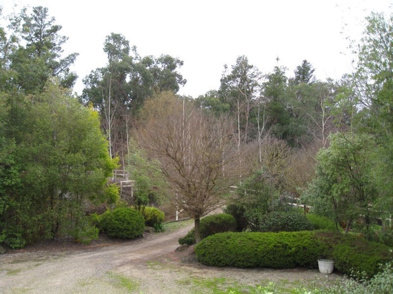 326 Victoria Road, Seville VIC 3139