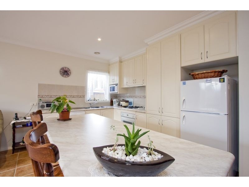 13/37 Holloway Road, Croydon North VIC 3136