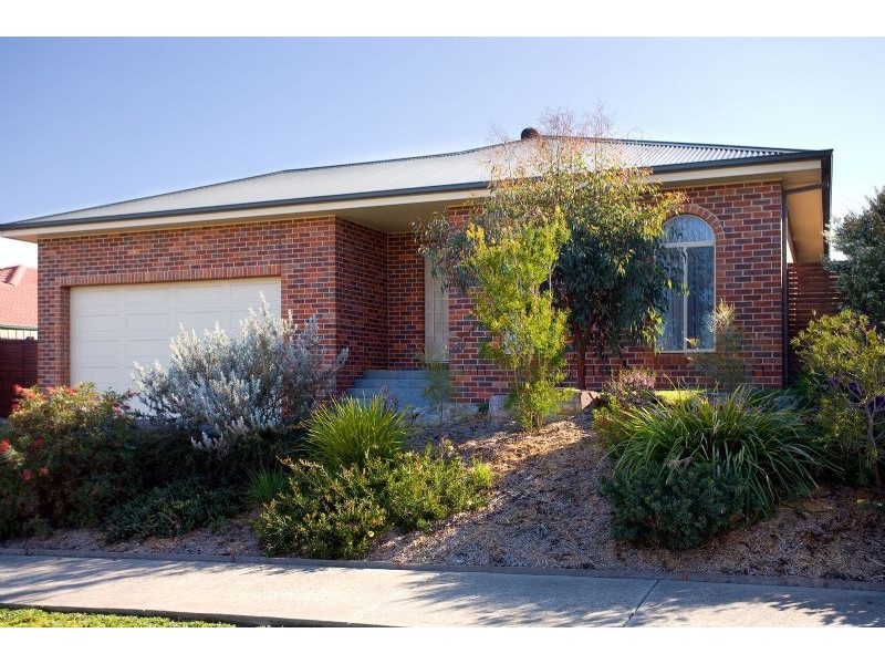 19 Paula Way, Chirnside Park VIC 3116