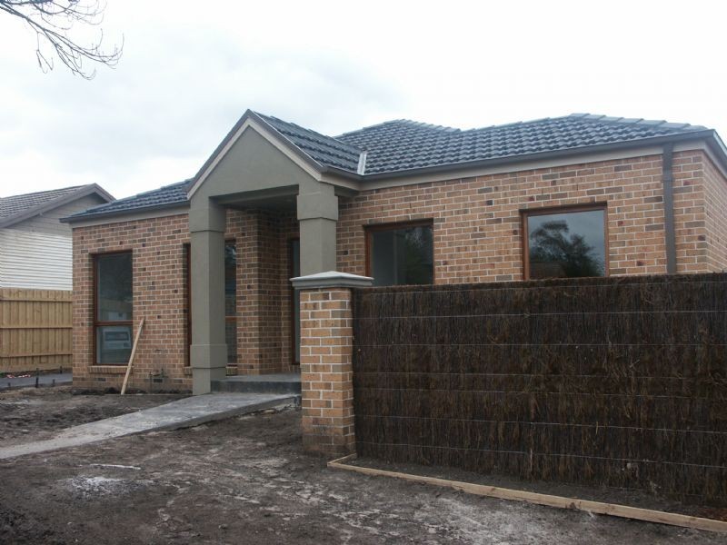 1,2 & 3/6 Deshamps Street, Lilydale VIC 3140