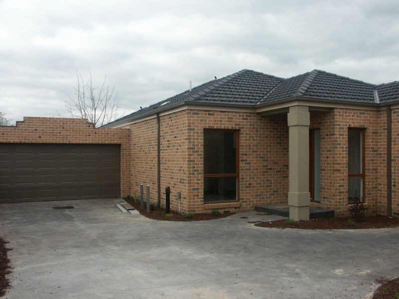 1,2 & 3/6 Deshamps Street, Lilydale VIC 3140