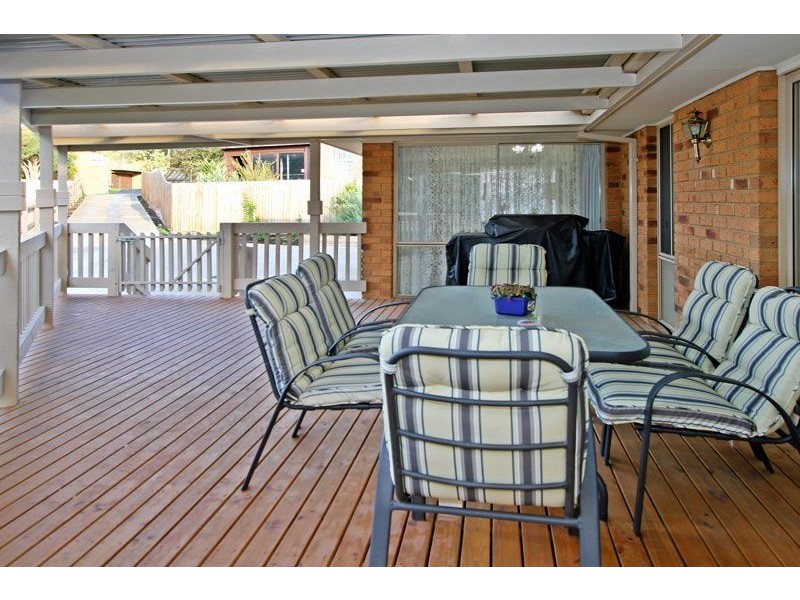 14A Meadowgate Drive, Chirnside Park VIC 3116