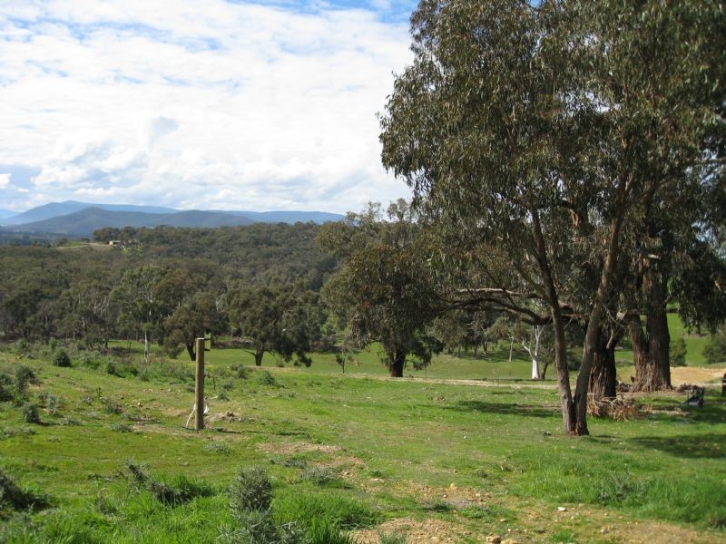 70 Stanton Grove, Lilydale VIC 3140