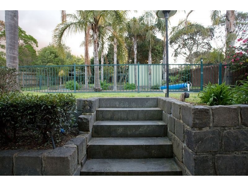 117 Victoria Road, Chirnside Park VIC 3116