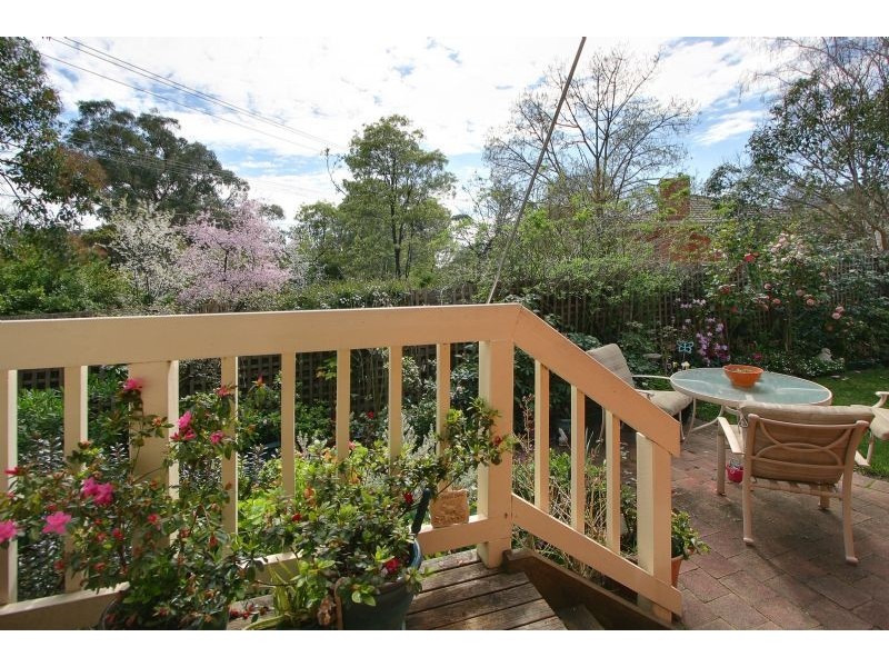 2/15 Zealandia Road East, Croydon North VIC 3136