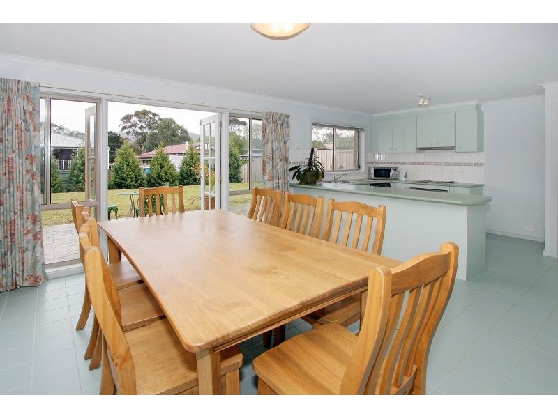 11 Pinoak Drive, Yarra Glen VIC 3775