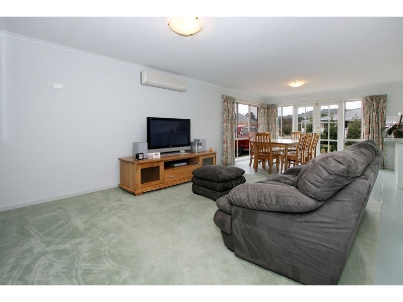 11 Pinoak Drive, Yarra Glen VIC 3775