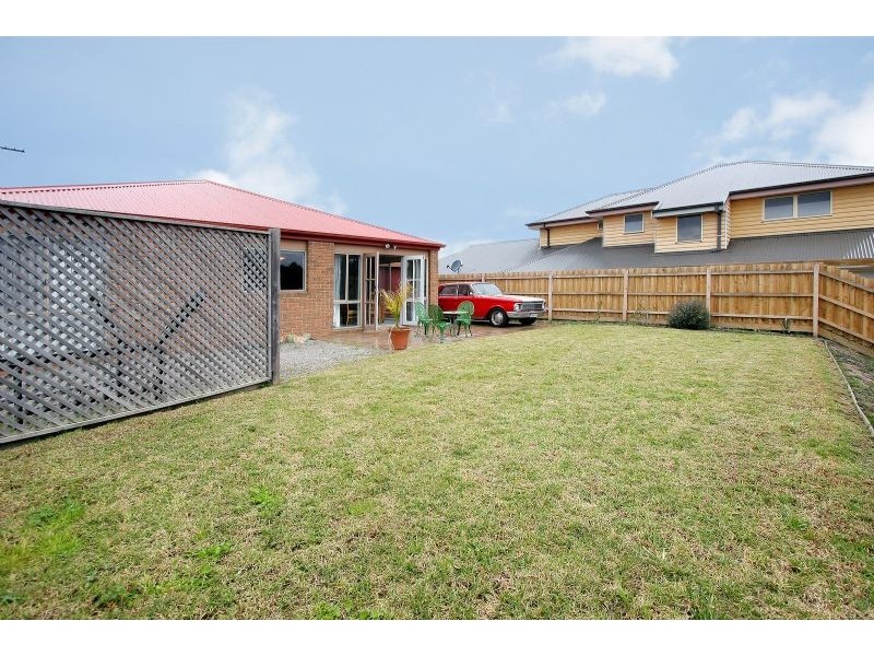 11 Pinoak Drive, Yarra Glen VIC 3775