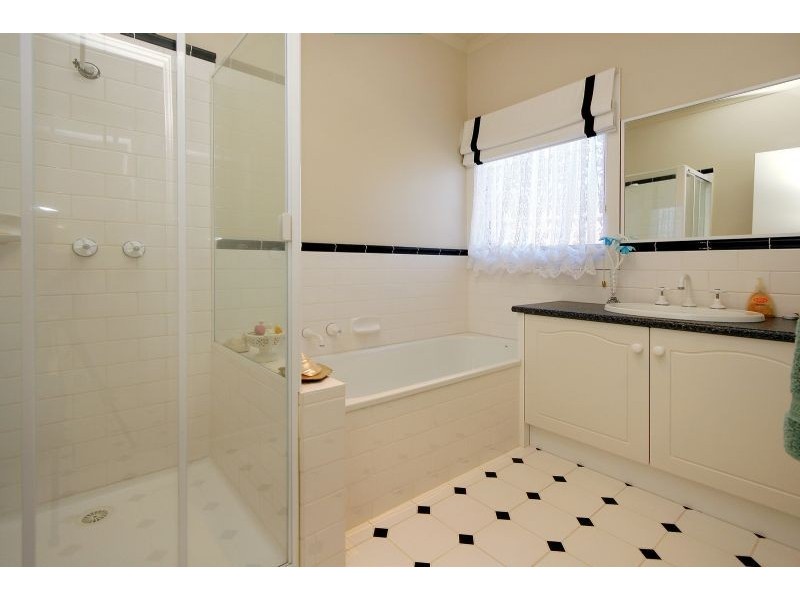 24 Parkside Close, Lilydale VIC 3140