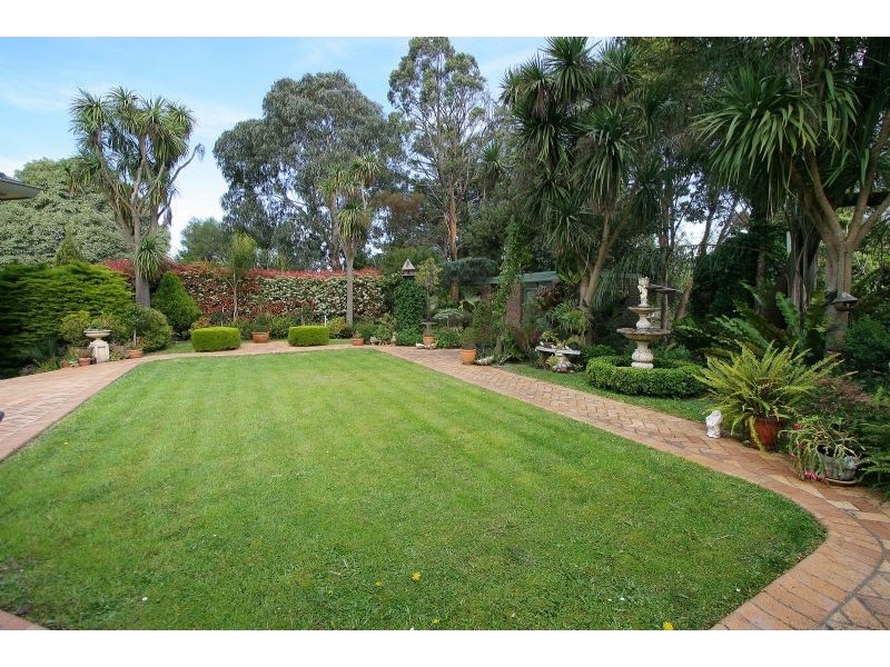 7 Chapman Court, Mooroolbark VIC 3138