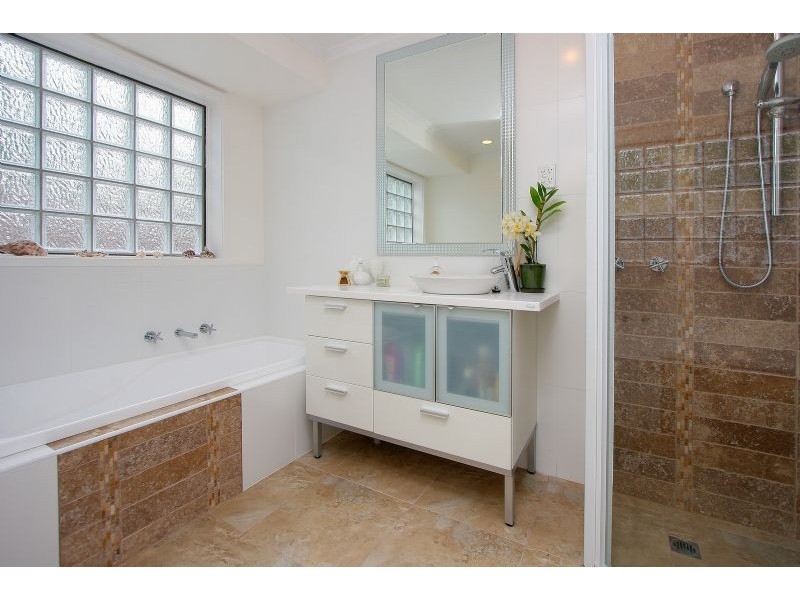 13 Great Oak Court, Mooroolbark VIC 3138
