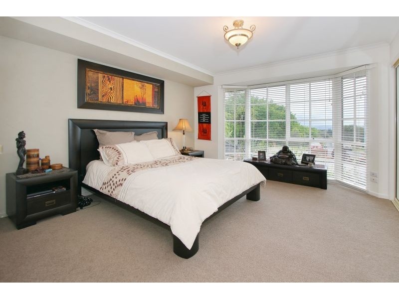 13 Great Oak Court, Mooroolbark VIC 3138