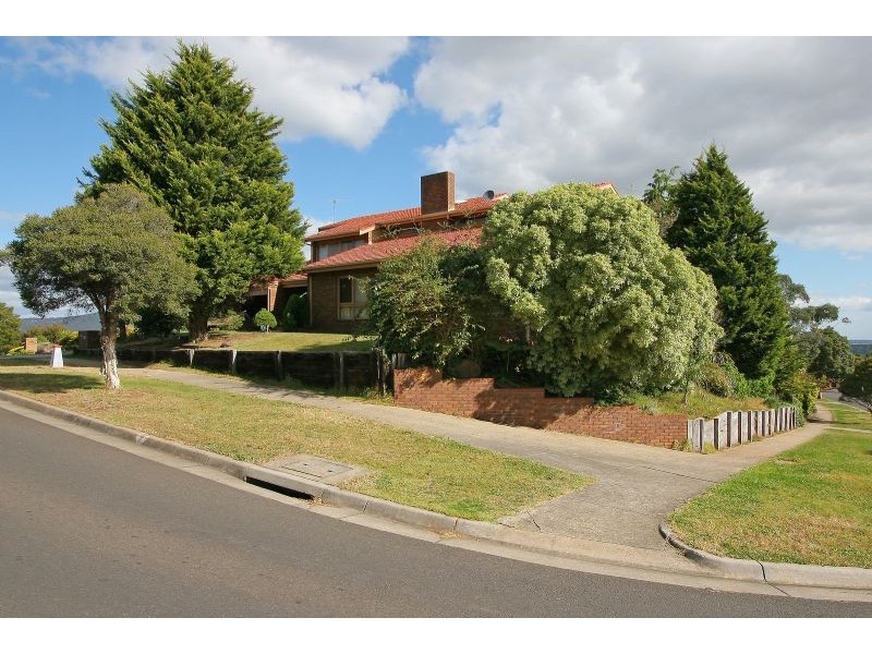 2 Wainewright, Mooroolbark VIC 3138