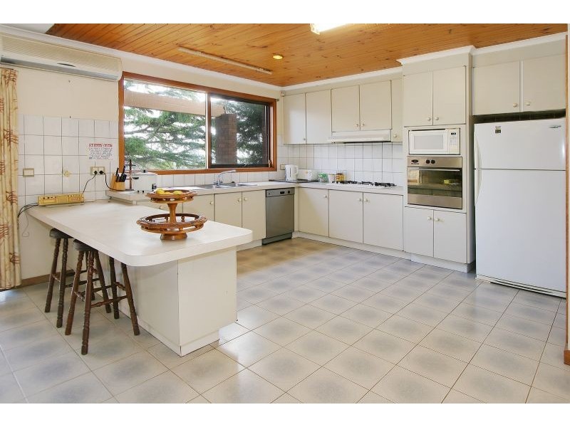 2 Wainewright, Mooroolbark VIC 3138