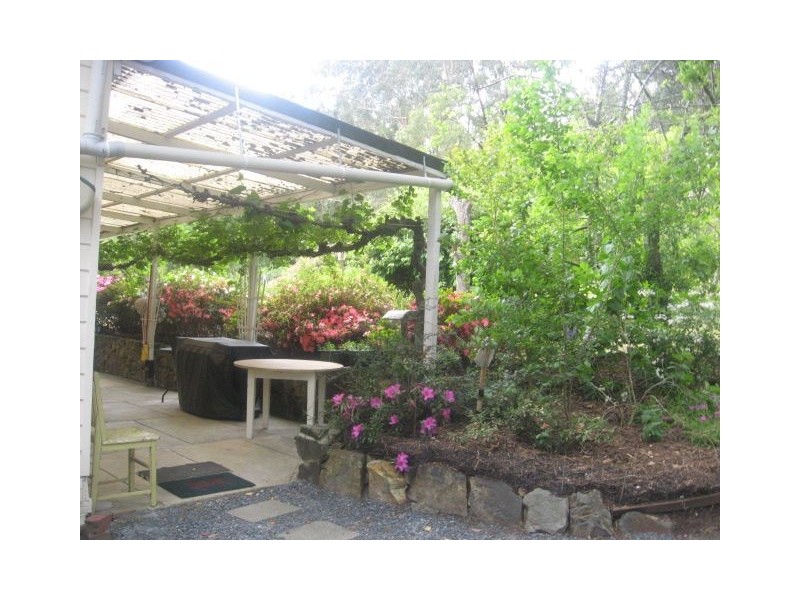 24 Aqueduct Ave, Mount Evelyn VIC 3796