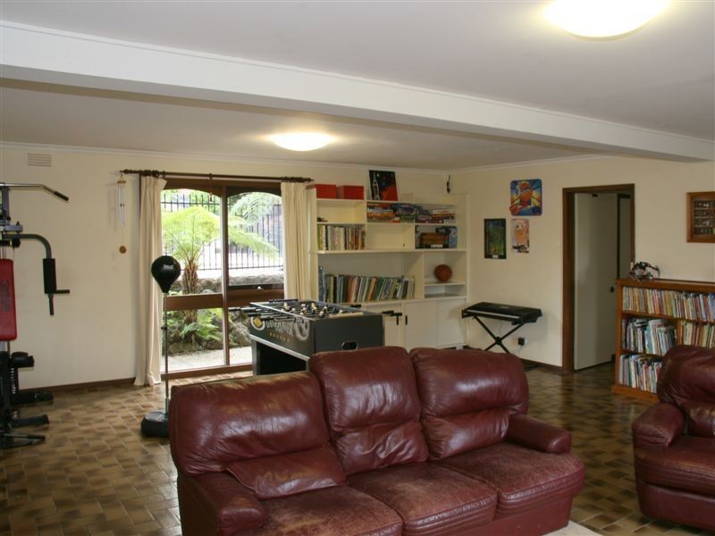 62 Warburton Highway, Lilydale VIC 3140