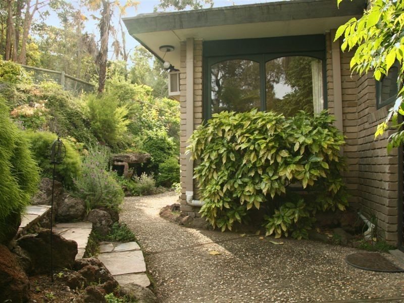 62 Warburton Highway, Lilydale VIC 3140