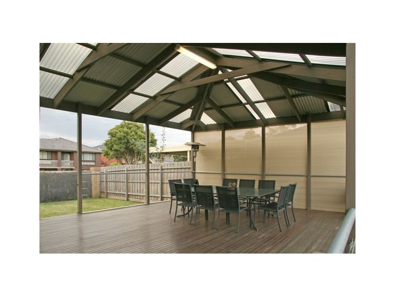 50 Savanna Drive, Mooroolbark VIC 3138