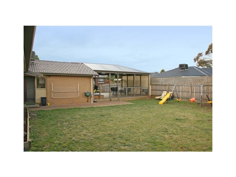 50 Savanna Drive, Mooroolbark VIC 3138