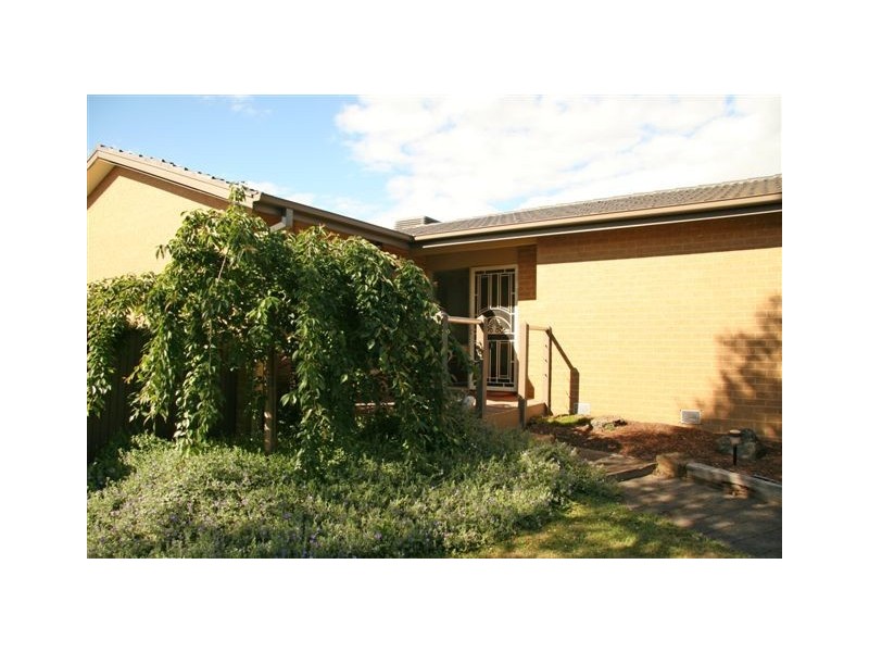 50 Savanna Drive, Mooroolbark VIC 3138
