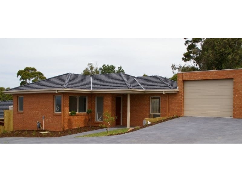 6/11 Peden Street, Chirnside Park VIC 3116