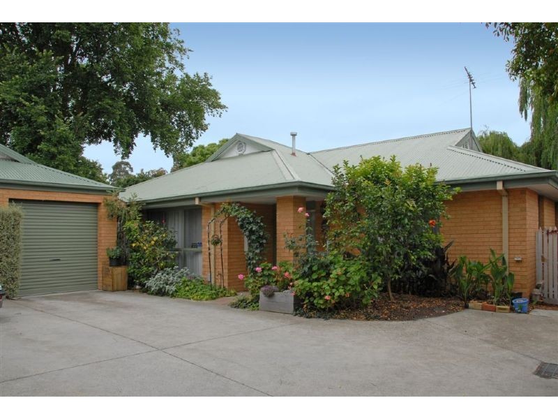 B/21 Beresford Road, Lilydale VIC 3140