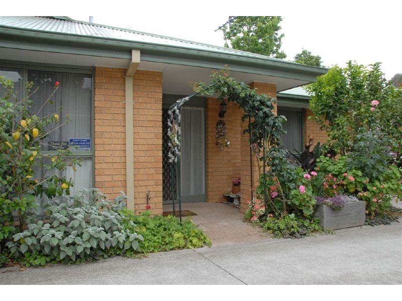 B/21 Beresford Road, Lilydale VIC 3140