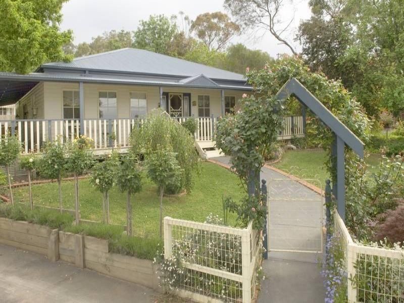 58 Leggett Drive, Mount Evelyn VIC 3796