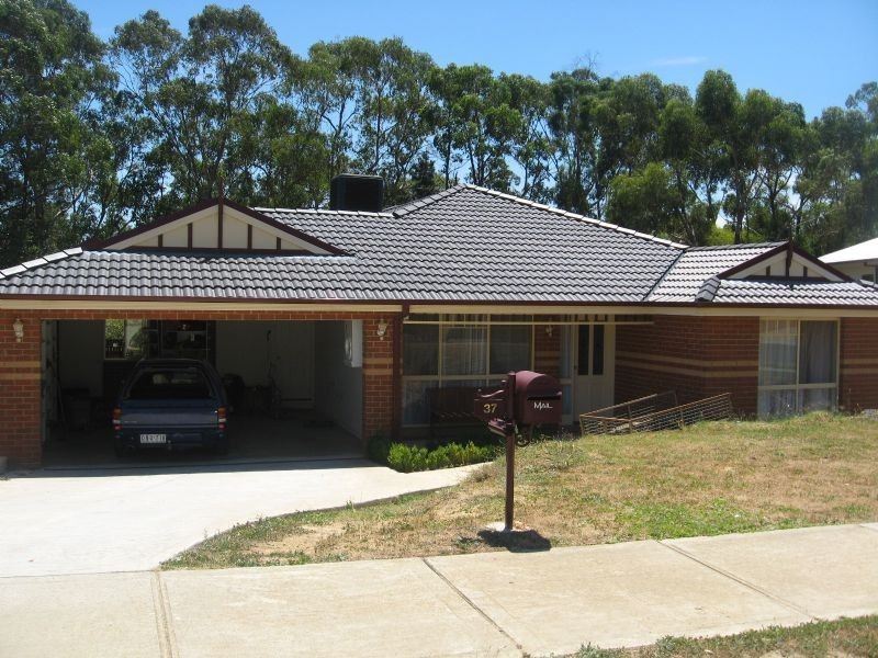 37 Galera Court, Wandin North VIC 3139