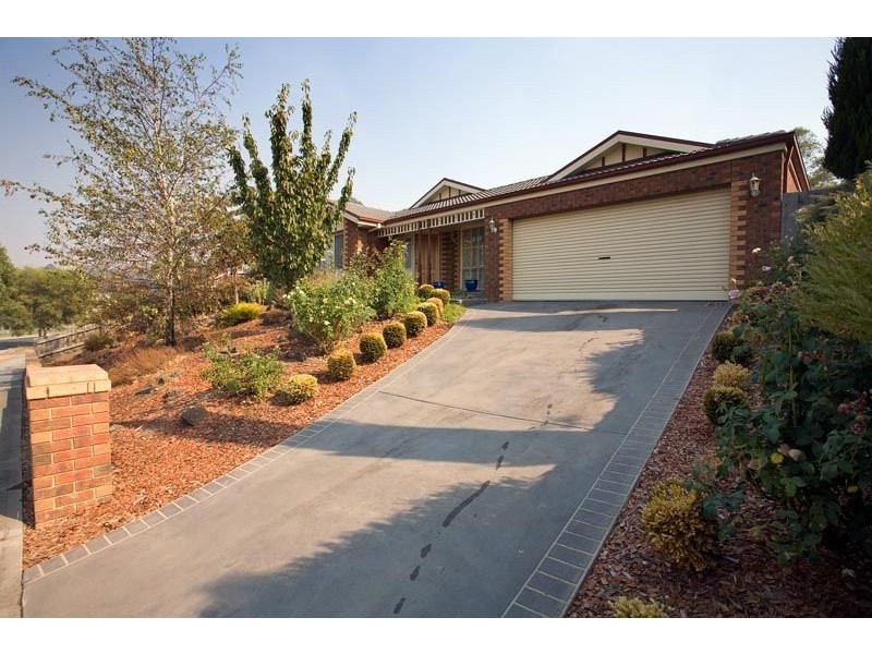 51 Regency Rise, Chirnside Park VIC 3116