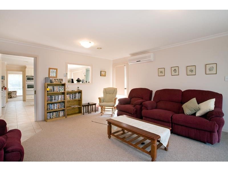 51 Regency Rise, Chirnside Park VIC 3116