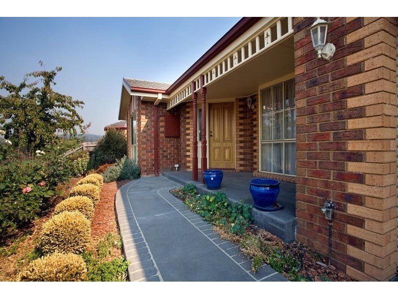 51 Regency Rise, Chirnside Park VIC 3116