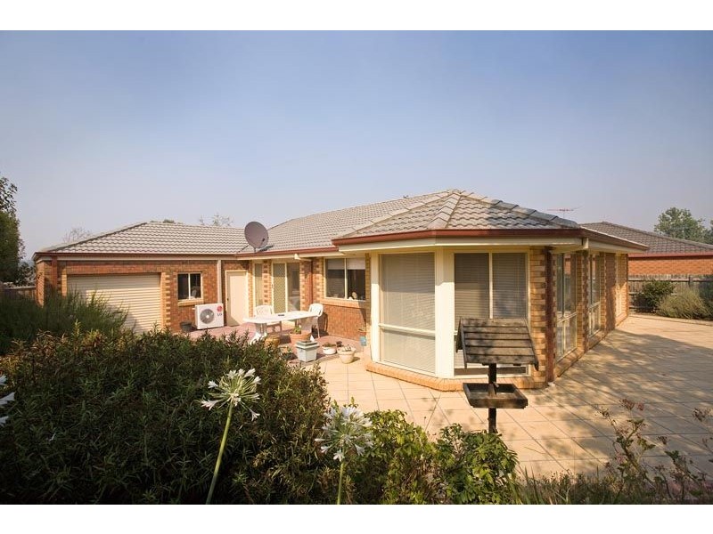 51 Regency Rise, Chirnside Park VIC 3116