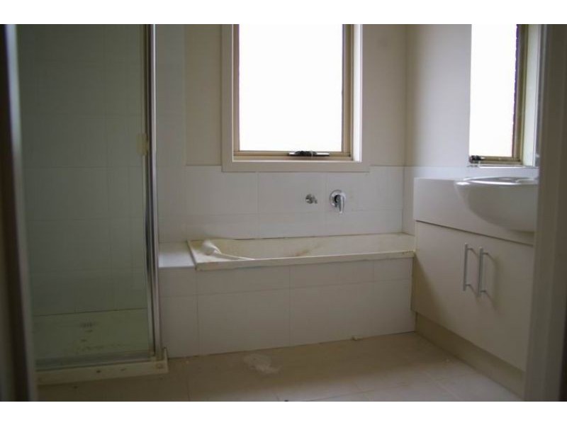 1/11 Peden Street, Chirnside Park VIC 3116