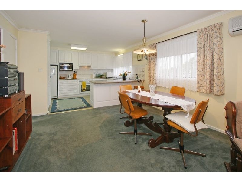 26 Crown Point Ridge, Chirnside Park VIC 3116