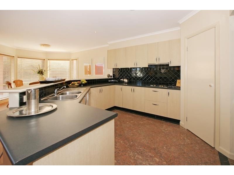 79 Regency Rise, Chirnside Park VIC 3116