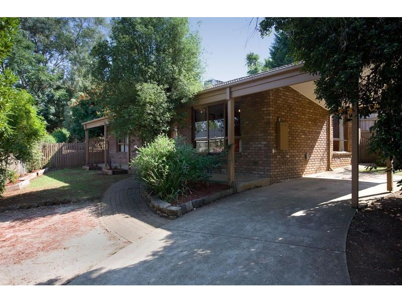 3 Sunburst Court, Mooroolbark VIC 3138