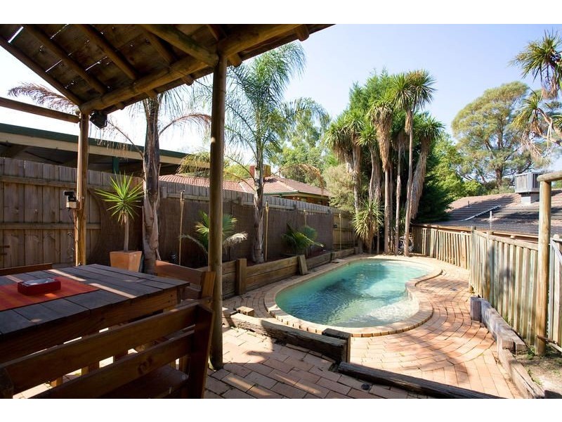 3 Sunburst Court, Mooroolbark VIC 3138