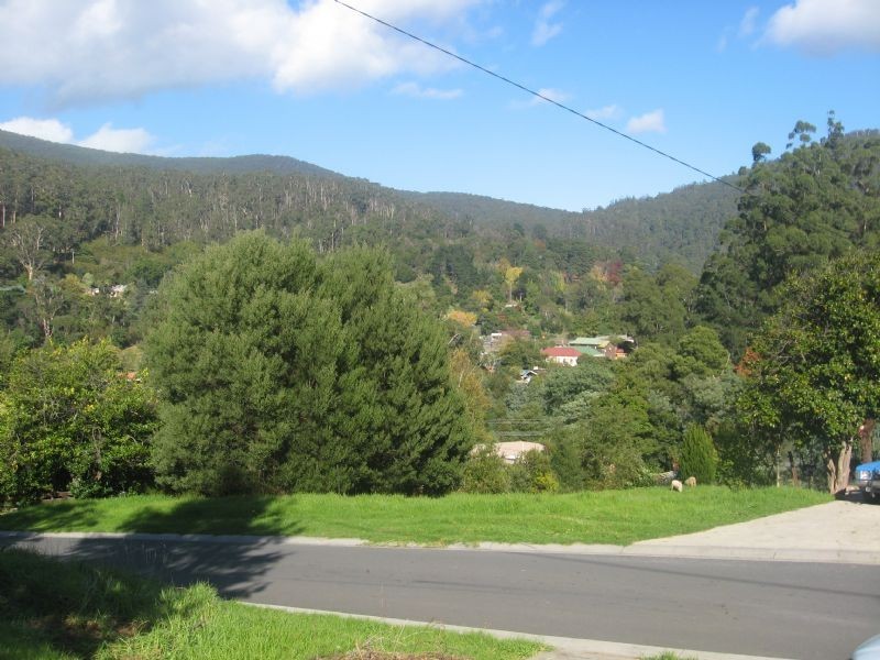 5 Brett Road, Warburton VIC 3799