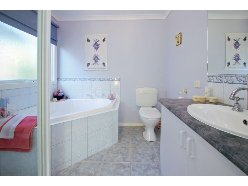 23 Meadowbank Avenue, Chirnside Park VIC 3116