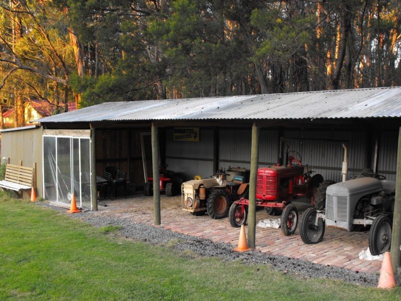 25 Bailey Grove, Wandin North VIC 3139
