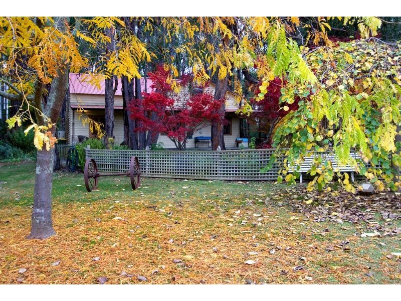 25 Bailey Grove, Wandin North VIC 3139