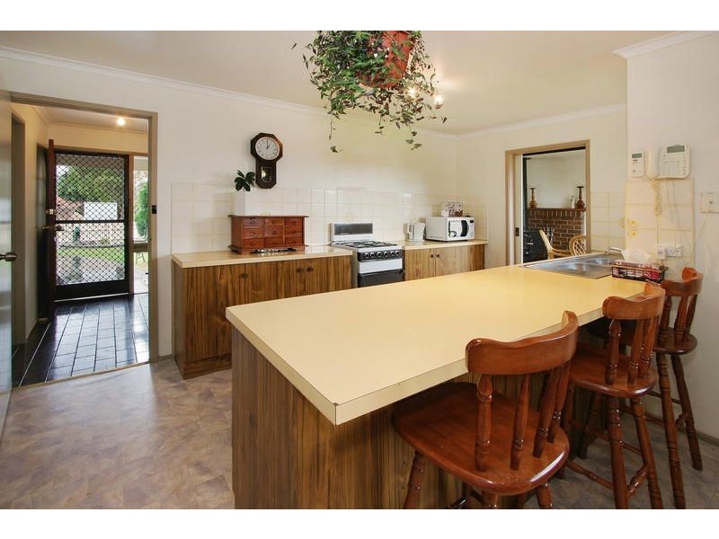 6 Vigano Court, Mooroolbark VIC 3138